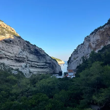 Feriehus Stiniva Vis
